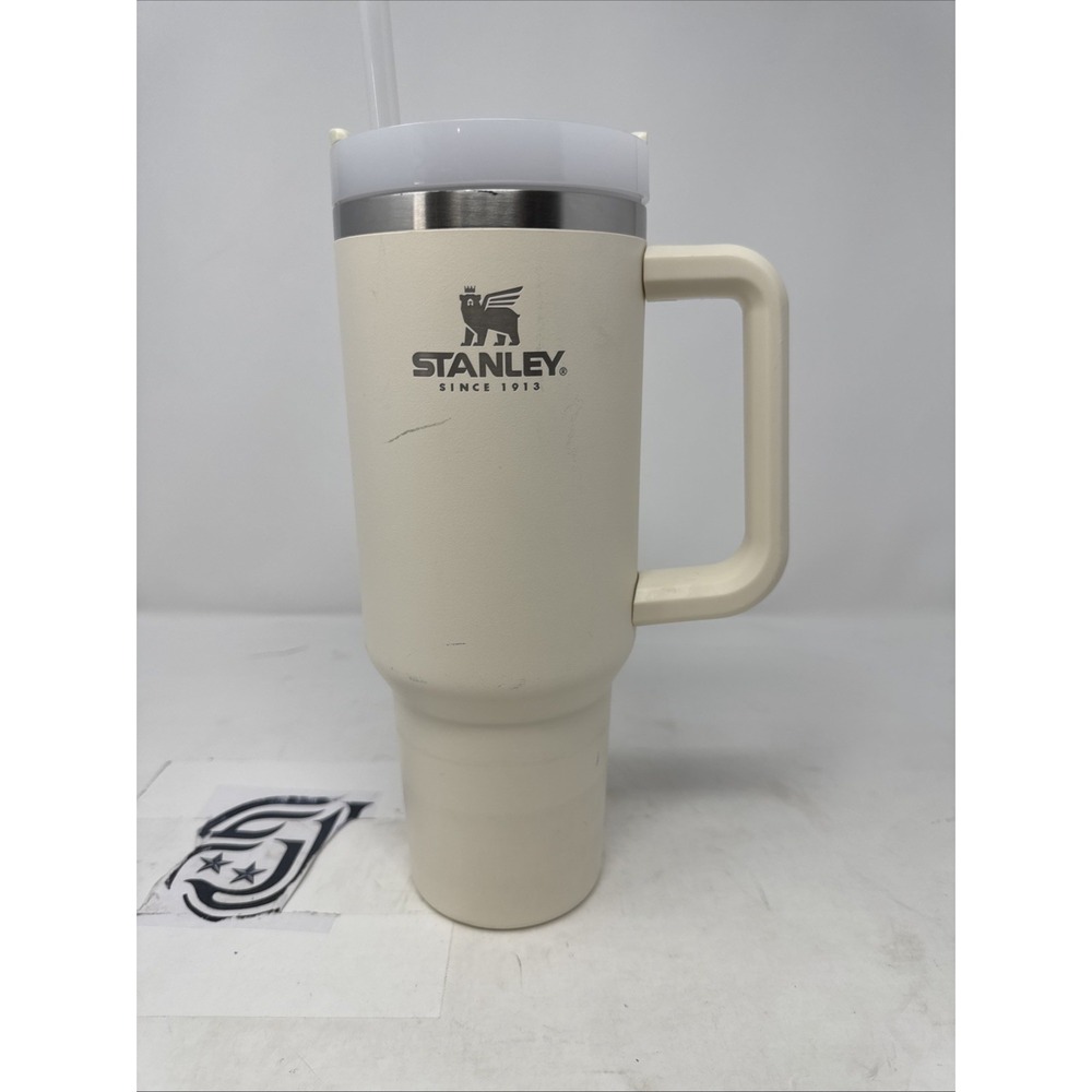 STANLEY Adventure Quencher Travel Tumbler Cup 40 Oz Cream White Very Good Used